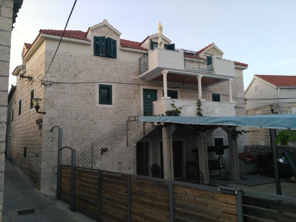 Apartment Buga Slatine Exterior foto