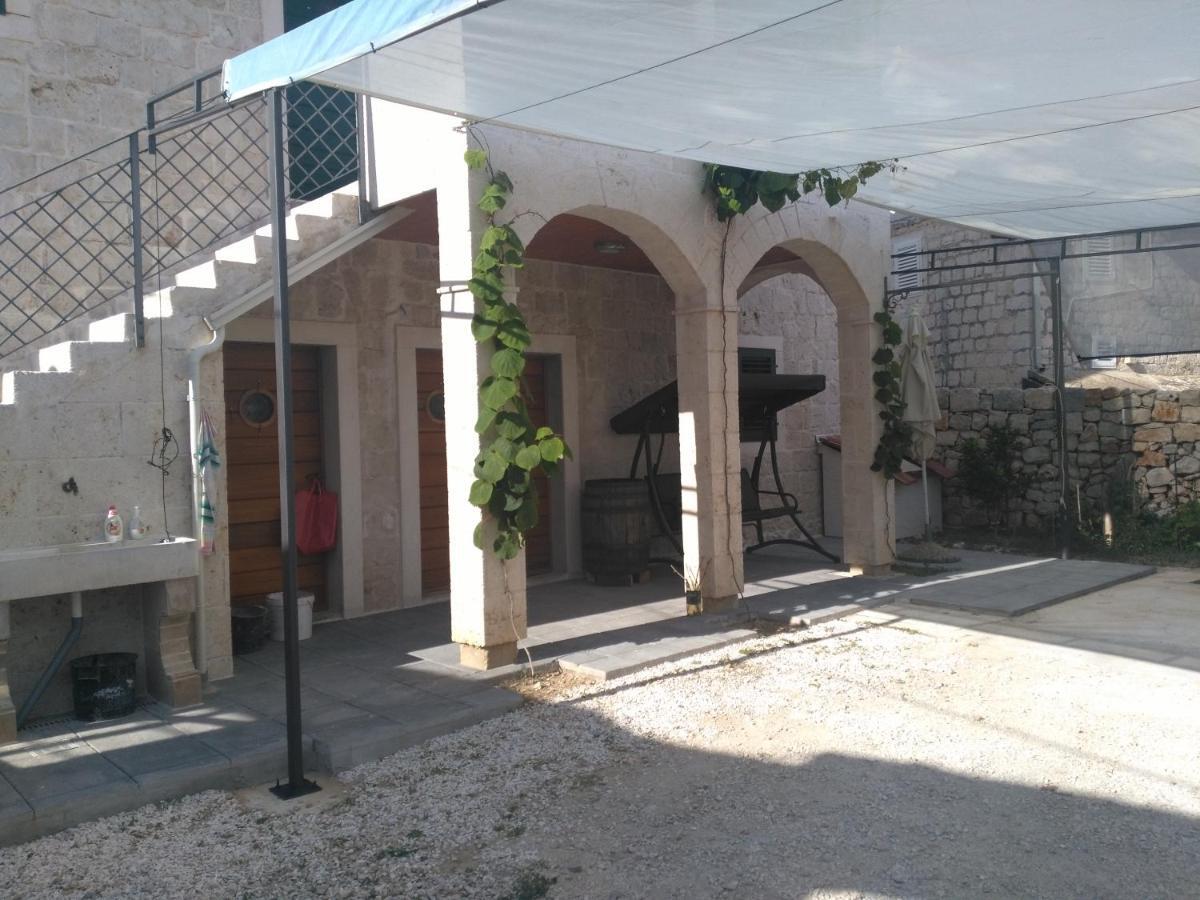 Apartment Buga Slatine Exterior foto